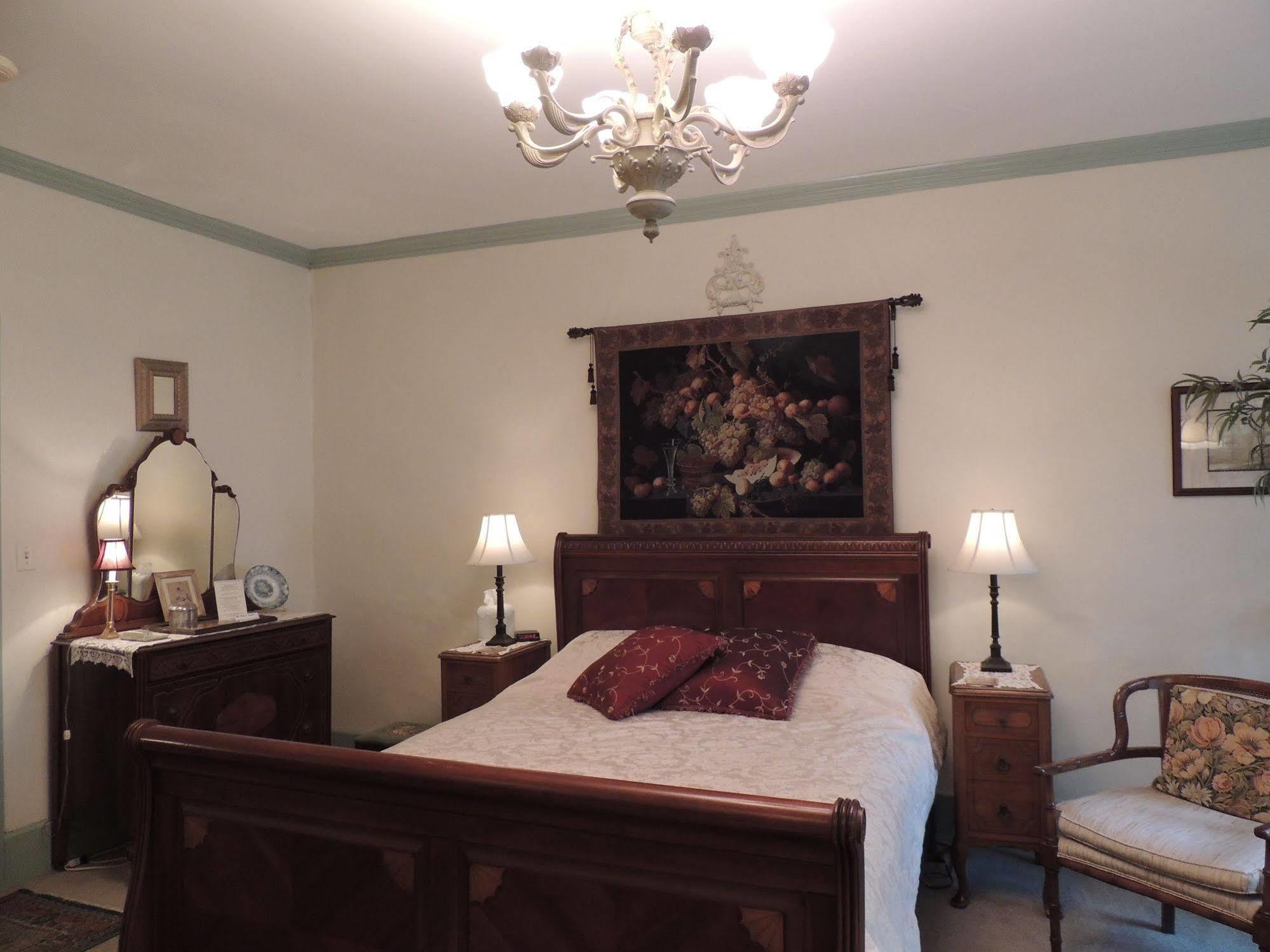 1868 Magnolia House Inn Лексингтон Экстерьер фото