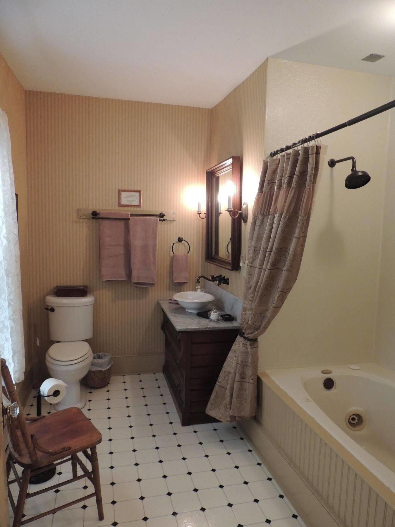 1868 Magnolia House Inn Лексингтон Экстерьер фото