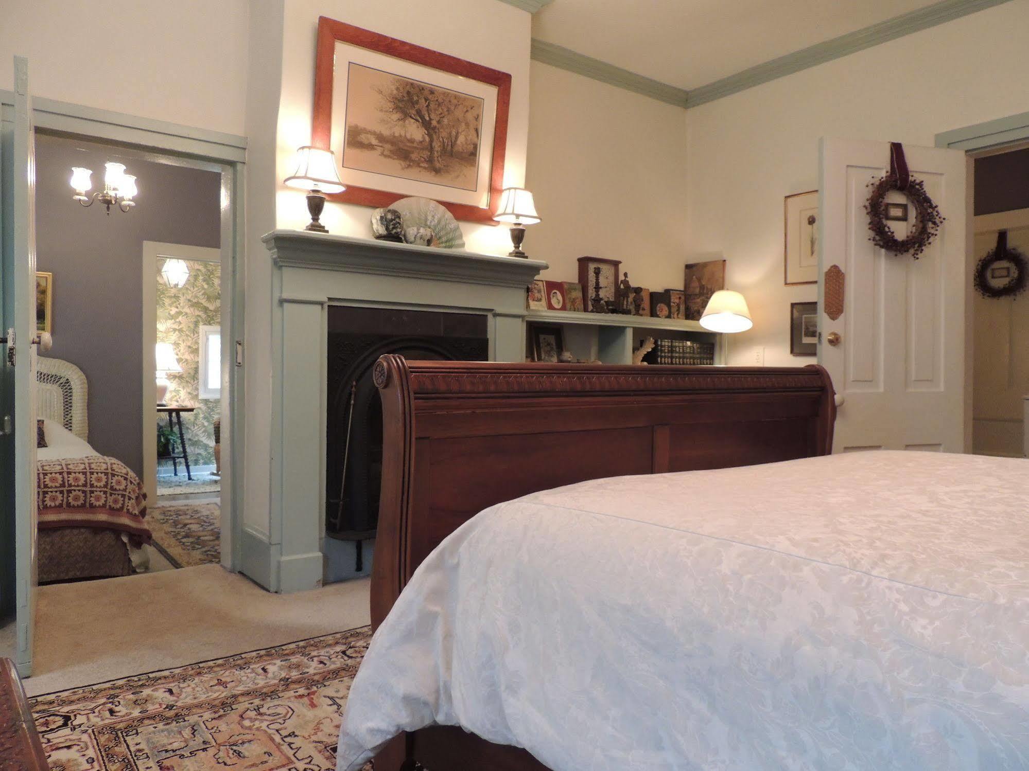 1868 Magnolia House Inn Лексингтон Экстерьер фото