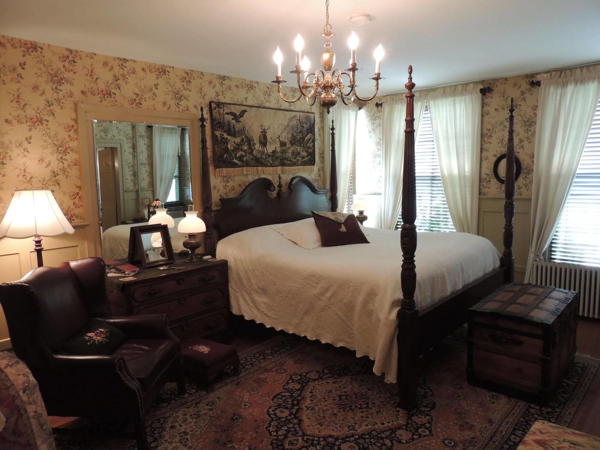 1868 Magnolia House Inn Лексингтон Экстерьер фото